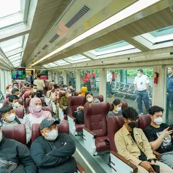 Kereta Panoramic Layani 1.613 Pelanggan Sejak Diluncurkan