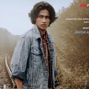 Sinopsis Film 'Balada Si Roy' yang Diperankan oleh Abidzar Al Ghifari