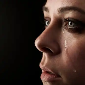 3 Shio Full Nangis di Bulan April, Rezeki Seret Bikin Mood Puasa Ancur