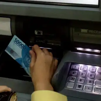 Setor Tunai di ATM BCA Tanpa Kartu dengan Mudah, Begini Caranya!