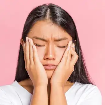 9 Cara Menghilangkan Minyak di Wajah Pria dan Wanita, Efektif!
