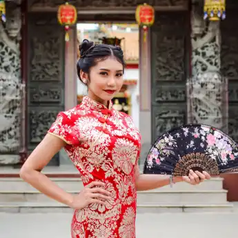 Perbedaan Cheongsam dan Changshan, Baju Imlek Perempuan dan Laki-laki