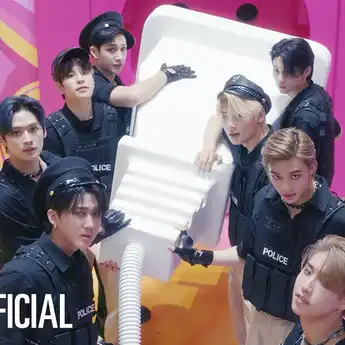 Lirik Lagu ‘CASE 143 (Japanese Ver)’ - Stray Kids dan Terjemahan