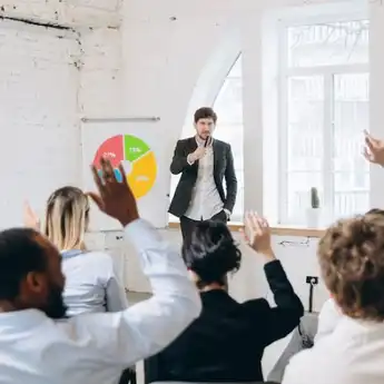 3 Contoh Teks Moderator Seminar berbagai Tema, Singkat tapi Menarik