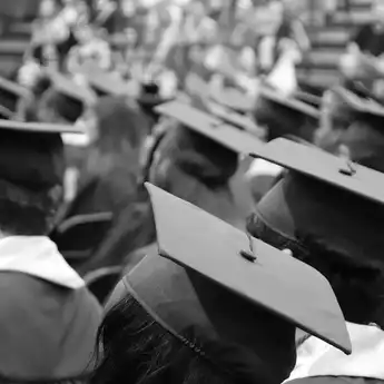 7 Arti Mimpi Wisuda, Bisa Jadi Pertanda Kebahagiaan atau Keapesan!