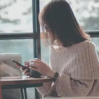 50+ Kata-kata Menyemangati Pacar Lewat Chat Penuh Dukungan, Romantis!