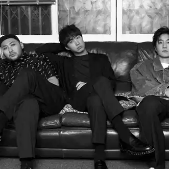 Lirik Lagu ‘CATCH’ - EPIK HIGH (feat Hwasa MAMAMOO) dan Terjemahan