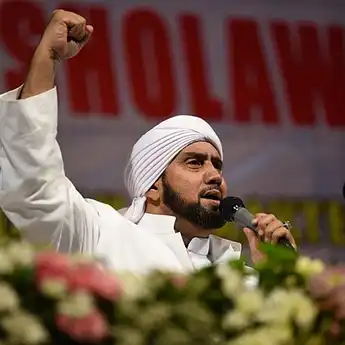 Lirik Lagu Rohatil Athyaru Tasydu (Kisah Sang Rasul) - Habib Syech Abdul Qadir Assegaf