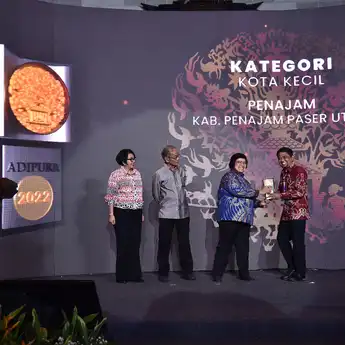 Setelah Sekian Lama Absen, Kabupaten PPU Kembali Terima Piala Adipura