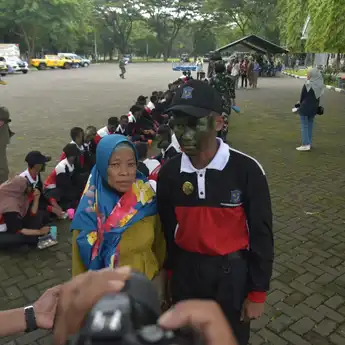 Jadi Angkatan Pertama, 50 Remaja Lulus Sekolah Kebangsaan Surabaya