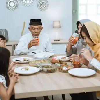 80 Ucapan Selamat Sahur Ramadhan 2024/1445 H: Singkat, Bermakna, Lucu