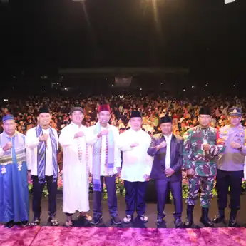 Ustad Abdul Somad Ajak Masyarakat Kapuas Hulu Jangan Mudah Diadu Domba