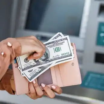 5 Shio yang Rezekinya Paling Moncer di Awal April, Bisa Bagi-bagi THR Segepok