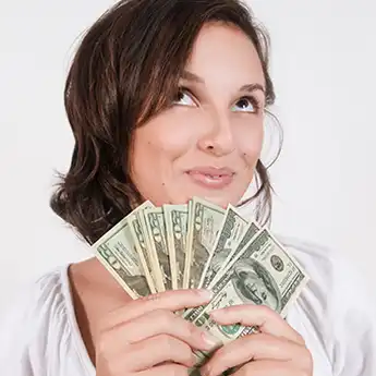 3 Shio yang Bakalan Kaya Raya karena Punya Garis Tangan Konglomerat