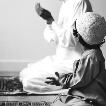 6 Cara Berbakti kepada Orang Tua yang Sudah Meninggal Menurut Islam