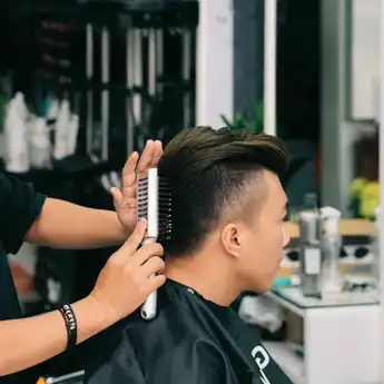 Populer, Ini 5 Tips Gaya Rambut Two Block Haircut ala Oppa Korea