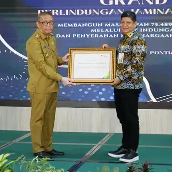 Kalimantan Barat Terima Penghargaan Dari BPJS Ketenagakerjaan Usai Daftarkan 75 Ribu Pekerja Rentan