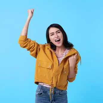 Ramalan Zodiak Besok, 3 Juni 2023: 3 Zodiak Berhasil Menaiki Tangga Kesuksesan!