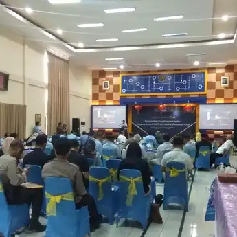 Kanwil DJPb Kalbar Serahkan Penghargaan kepada Satker K/L Terbaik