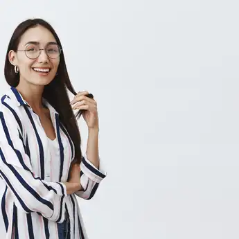 5 Zodiak yang Paling Mandiri dan Gak Suka Dikekang Sama Pasangan!