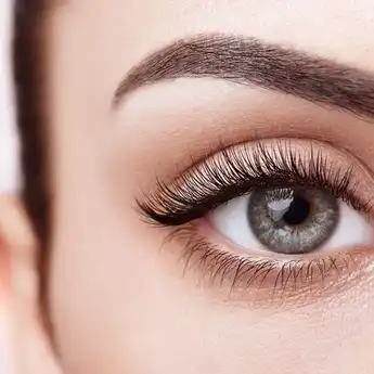 Efek Samping Penggunaan Eyelash Extension yang Harus Diketahui   
