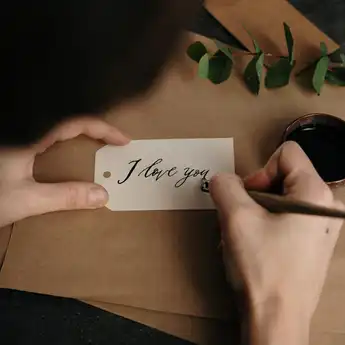 50 Contoh Words of Affirmation untuk Pasangan dan Sahabat, Ada yang Bahasa Inggris!