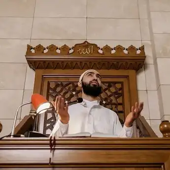 Teks Khutbah Jumat Singkat 1 Lembar Mudah Dihafalkan oleh Khatib