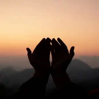 Doa Setelah Sholat Fardhu Lengkap dengan Artinya