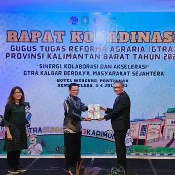 PLN Terima 86 Sertifikat Tanah dari Gubernur Kalbar
