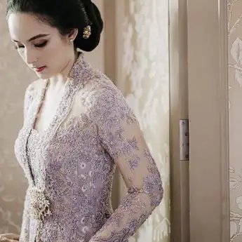 Panduan Praktis Merawat Kebaya dengan Benar: Memperpanjang Umur dan Kecantikan Gaunmu