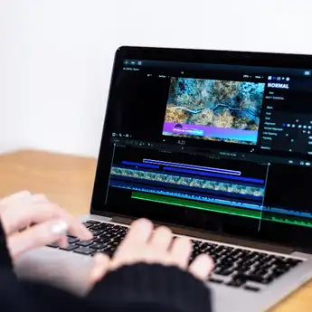7 Cara Memotong Video di Laptop dan HP dengan Mudah dan Gak Ribet!