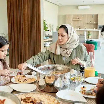 Doa Sesudah Makan dan Minum dalam Islam, Arab, Latin, dan Artinya