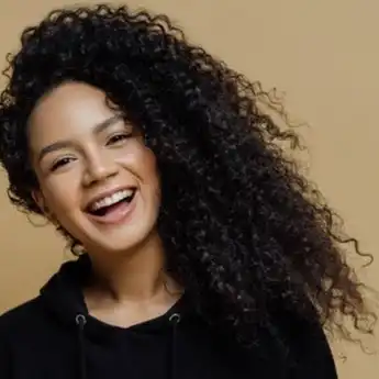 Ingin Rambut Keriting Lebih Terawat, Berikut 5 Cara yang Mesti Dilakukan