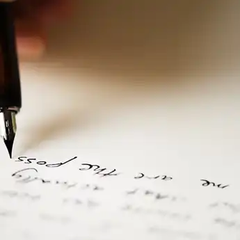15 Contoh Descriptive Text tentang Benda yang Singkat, Lengkap dengan Arti