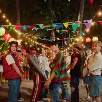 Lirik, Hangul, dan Terjemahan Lagu Lip Gloss Milik The Boyz