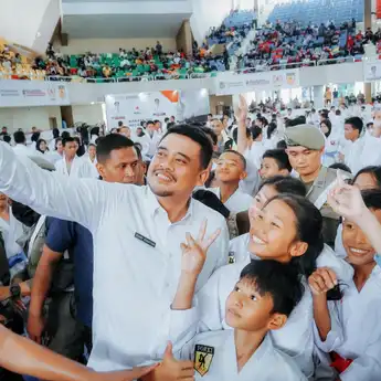 Buka Open Tournament Karate U-21 IMT-GT Cup, Bobby Nasution: Kembangkan Potensi & Mental Bertarung