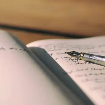 7 Contoh Teks Cerita Sejarah Pribadi Singkat, Beserta Cara Membuatnya