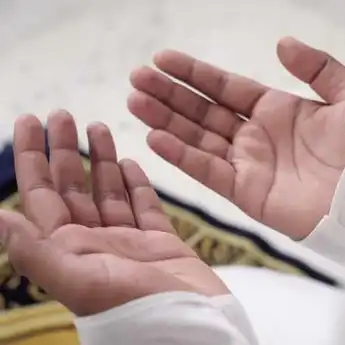 6 Bacaan Doa Kedua Orang Tua, Lengkap dengan Arab, Latin, dan Arti