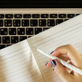 17 Contoh Teks Inspiratif yang Lengkap dengan Struktur Penulisannya