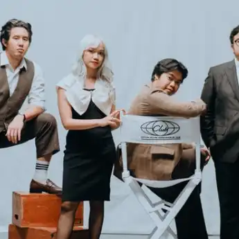Lirik Lagu Am I Bothering You? - Reality Club, Lengkap Terjemahan