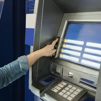 5 Cara Tarik Tunai Tanpa Kartu di ATM BRI, BCA, BNI, BSI hingga Mandiri Lengkap, Mudah dan Cepat!