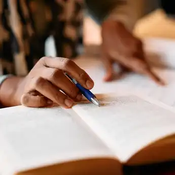 3 Teks Eksposisi tentang Polusi Udara, Lengkap dengan Strukturnya