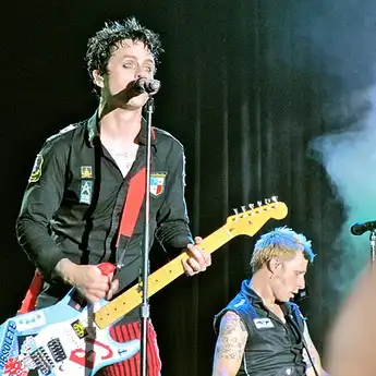 Lirik Lagu Basket Case - Green Day, Lengkap dengan Terjemahan