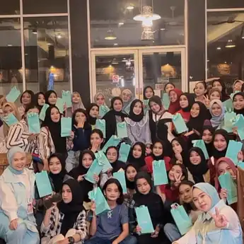 Gandeng MUA Wardah, Pontianak Adakan Beautyclass untuk Penari Sanggar Bougenville