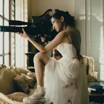 Lirik Lagu 'Top Or Cliff' - Kim Sejeong, dengan Terjemahan