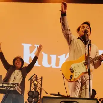 Viral!  Lirik Lagu Teman Teman Ku Udah Nikah Aku Masih Nonton Spongebob - Refo dan Fauna