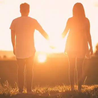 3 Zodiak yang Paling Cocok dengan Aquarius, Klop Satu sama Lain!