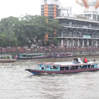Kemarau Bikin Sedimentasi Sungai Martapura Makin Tinggi! Tak Pernah Dikeruk?