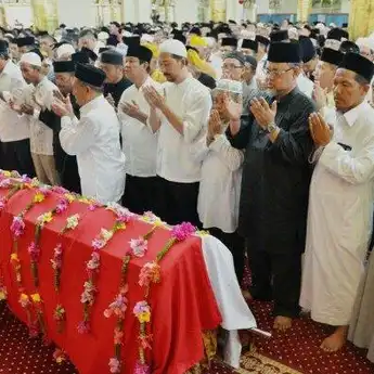 Bacaan Sholat Jenazah Lengkap: Niat sampai Doa yang Dibaca
