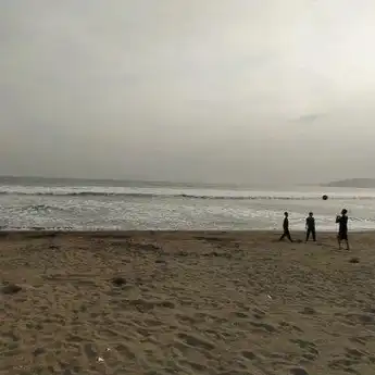 Rupanya Ini Alasan Tak Boleh Pakai Baju Hijau Di Pantai Selatan Jawa